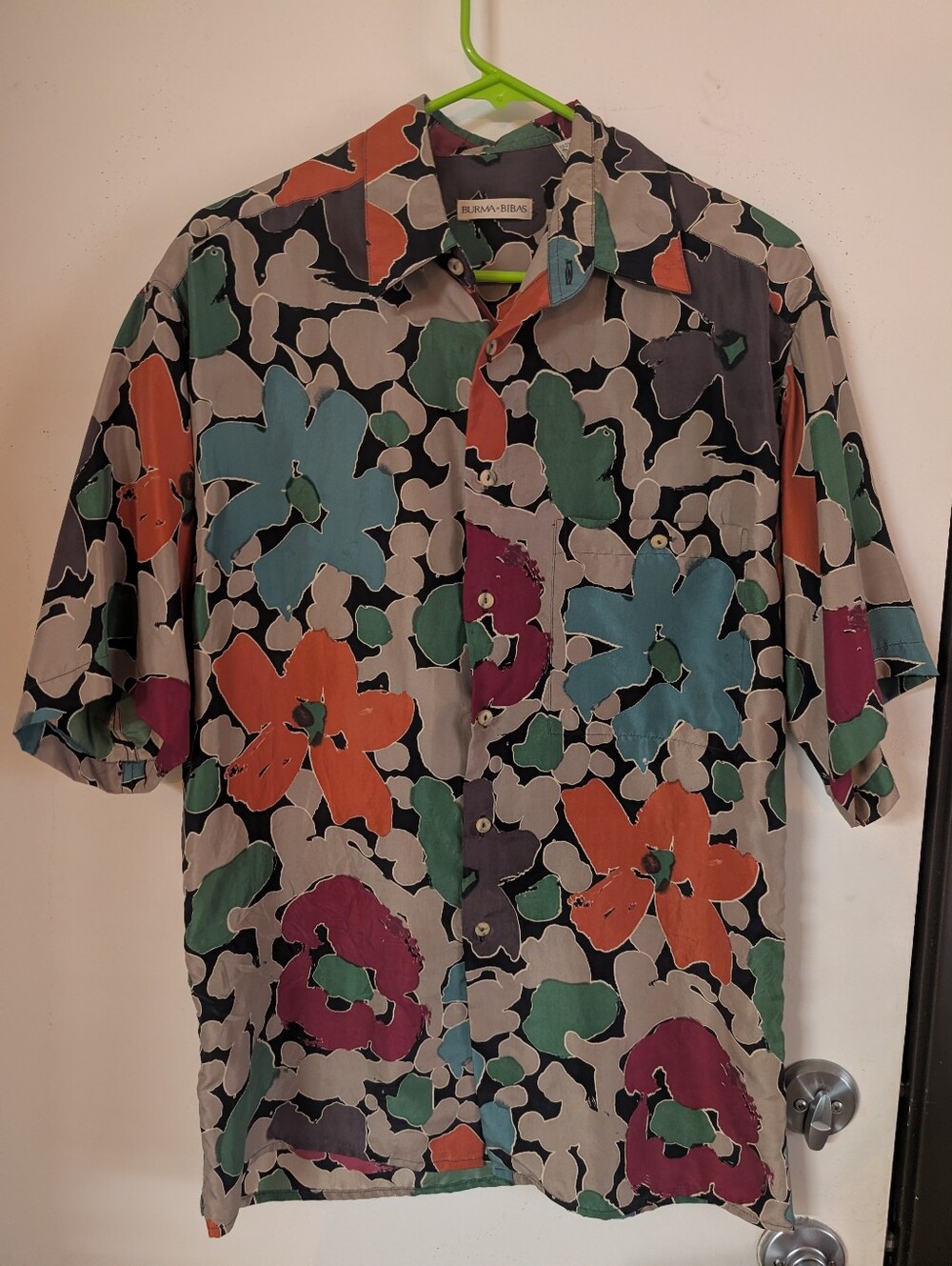 100% Silk Floral Short-Sleeve Button-Up Shirt